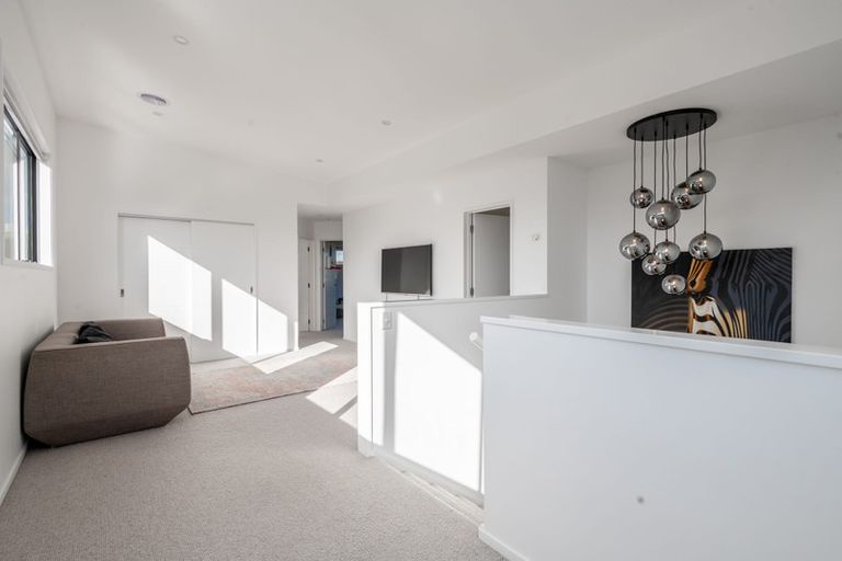 Photo of property in 140 Amesbury Drive, Churton Park, Wellington, 6037