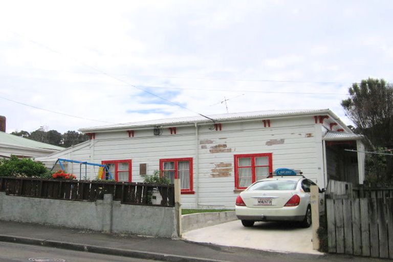 Photo of property in 15 Owen Street, Newtown, Wellington, 6021