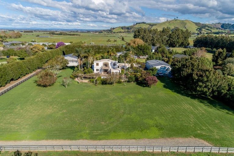 Photo of property in 112c Tara Road, Papamoa Beach, Te Puke, 3187