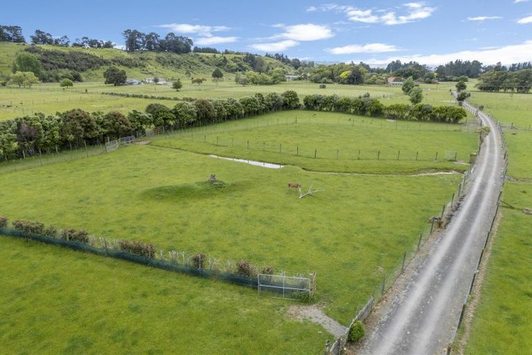 Photo of property in 28 Hanlon Road, Ashhurst, 4884