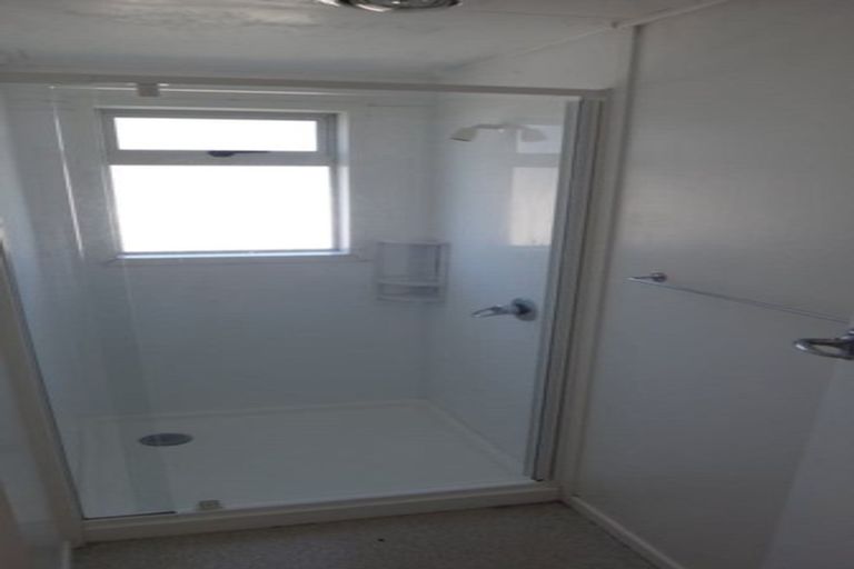 Photo of property in 2/29 Brockworth Place, Riccarton, Christchurch, 8011