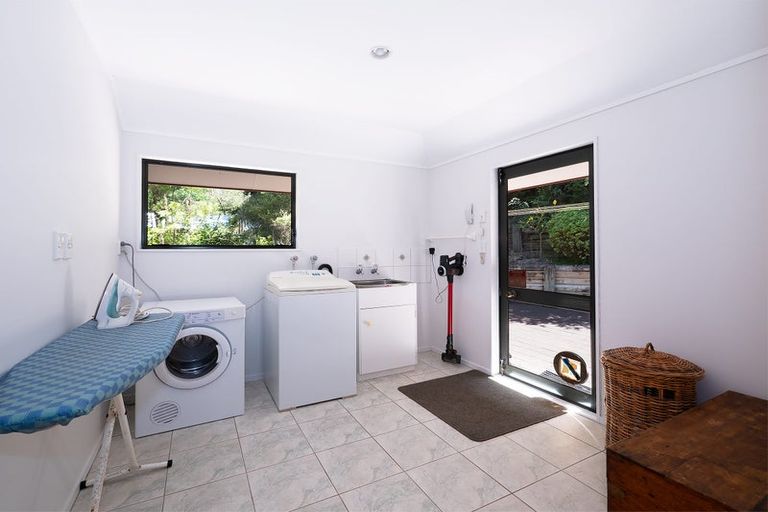 Photo of property in 84 School Road, Paihia, 0200