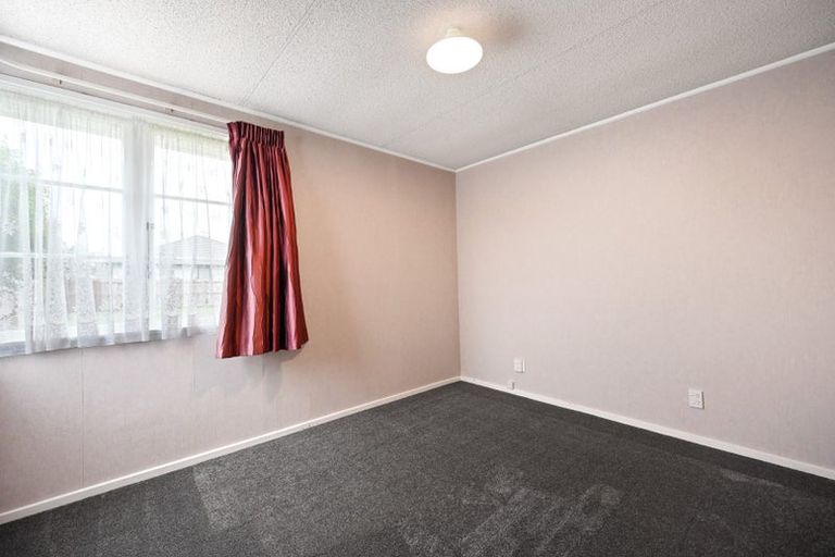 Photo of property in 22 Paul Crescent, Fairfield, Hamilton, 3214