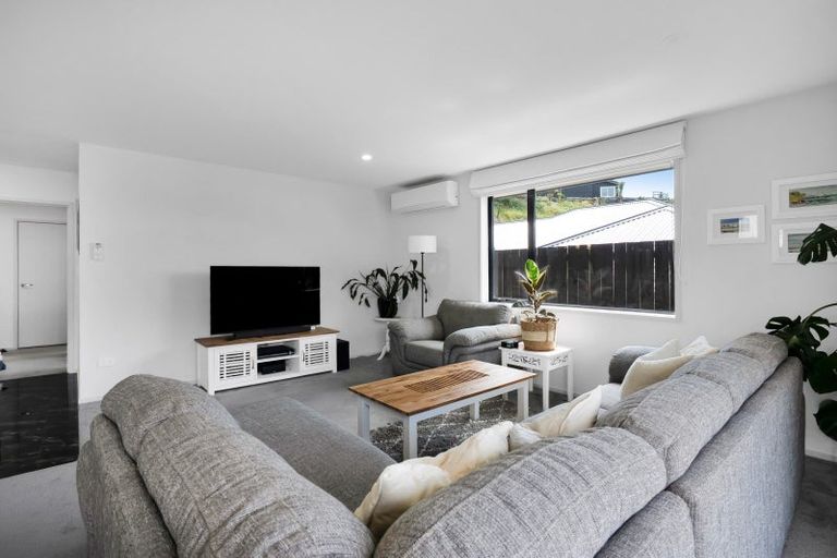 Photo of property in 3 Frederick Place, Whalers Gate, New Plymouth, 4310