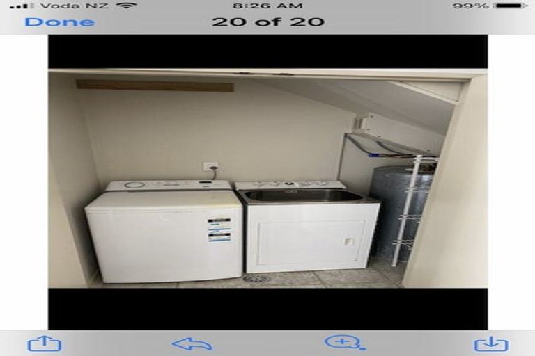 Photo of property in 2f/20 Ian Marwick Place, Birkenhead, Auckland, 0626