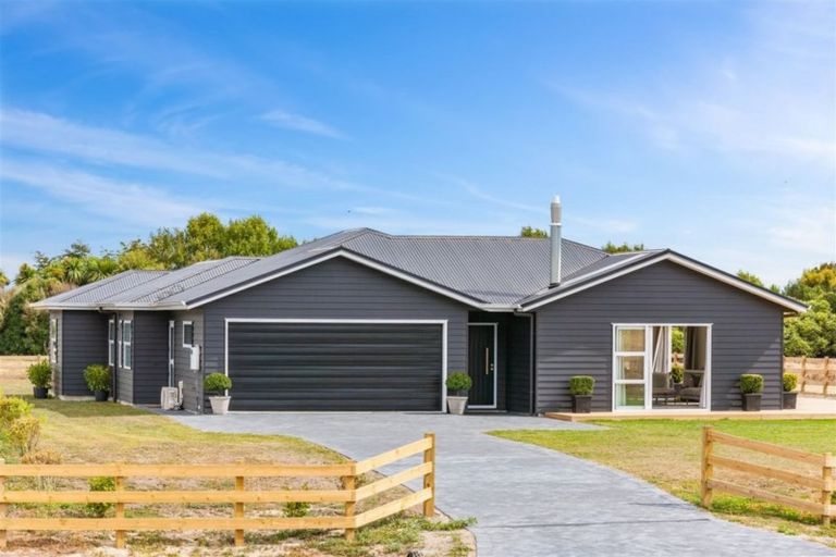 Photo of property in 13 Kahikatea Drive, Kinloch, Taupo, 3377