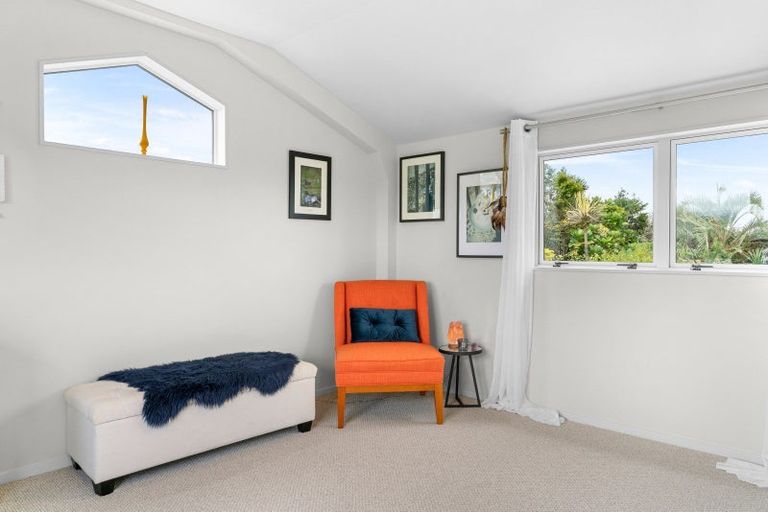 Photo of property in 215 Valley View Road, Otaika, Whangarei, 0170