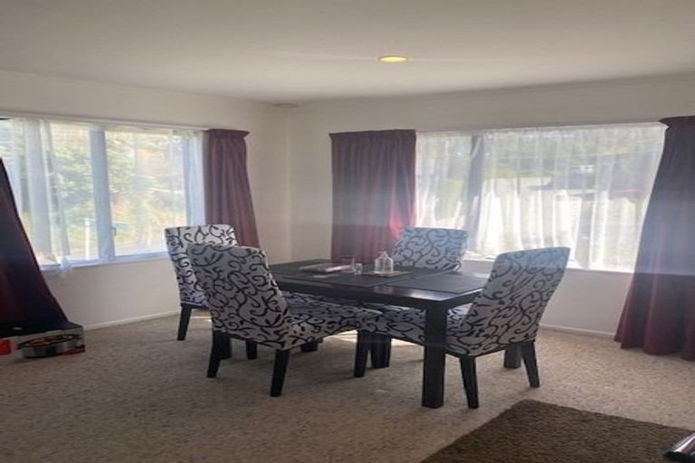 Photo of property in 2 Dennis Way, Island Bay, Wellington, 6023