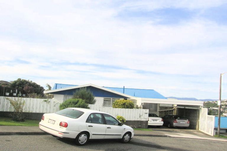 Photo of property in 3 Kimball Place, Johnsonville, Wellington, 6037