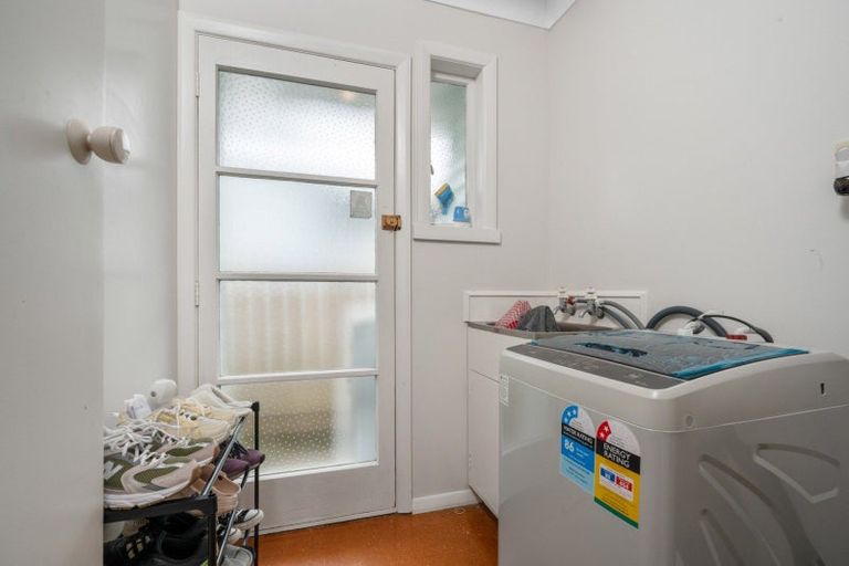 Photo of property in 33 Henderson Crescent, Parkvale, Tauranga, 3112