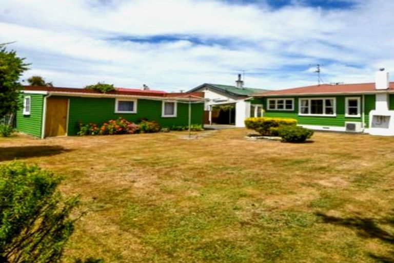 Photo of property in 9 Wakelin Street, Carterton, 5713