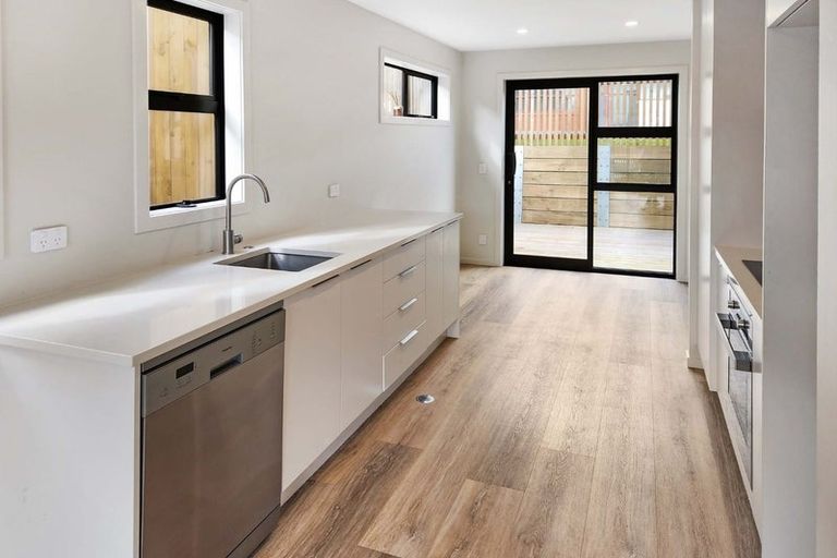 Photo of property in 12/370 Stokes Valley Road, Stokes Valley, Lower Hutt, 5019