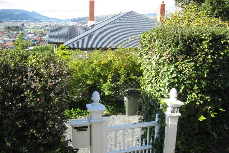 Photo of property in 47 Easther Crescent, Kew, Dunedin, 9012