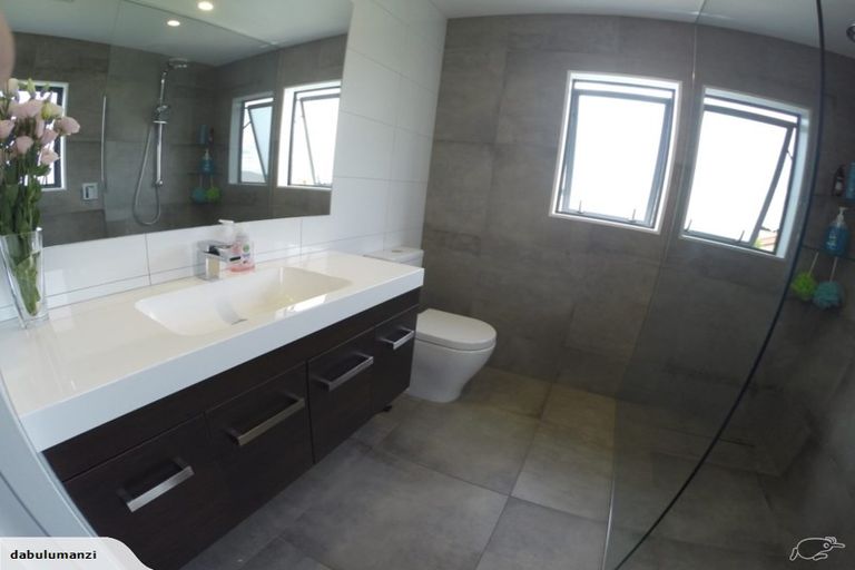 Photo of property in 153 Ruapehu Drive, Fitzherbert, Palmerston North, 4410