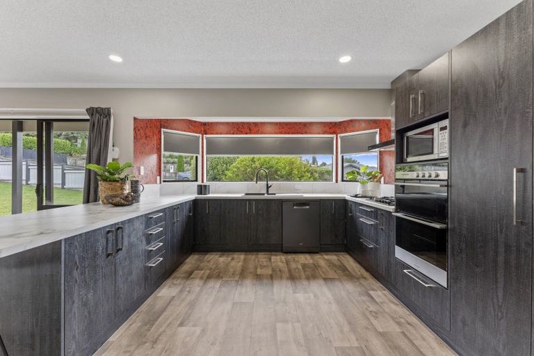 Photo of property in 2 Puketiro Drive, Feilding, 4702