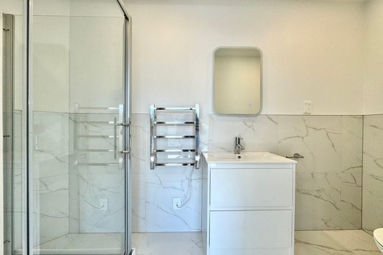 Photo of property in 30c Mack Place, Red Hill, Papakura, 2110