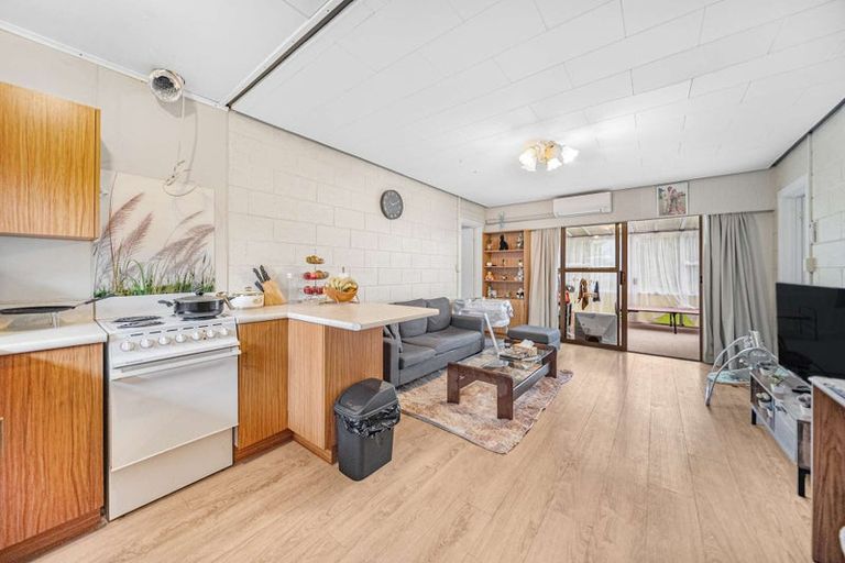 Photo of property in 15 Burnby Place, Te Anau, 9679