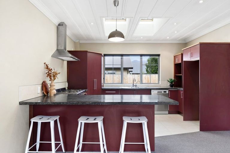 Photo of property in 12 Orbell Drive, Lake Hayes, Queenstown, 9304