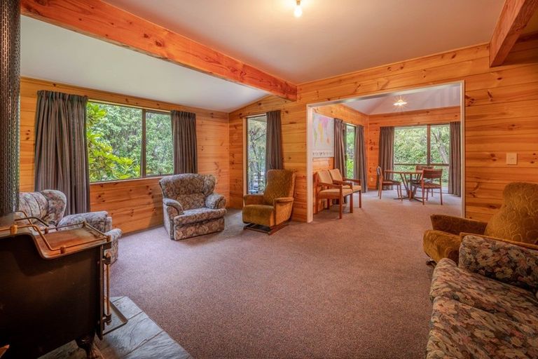 Photo of property in 9 Kowhai Grove, Akaroa, 7520