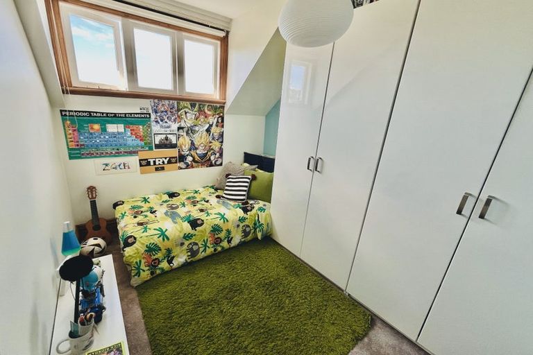 Photo of property in 13 Paisley Terrace, Karori, Wellington, 6012