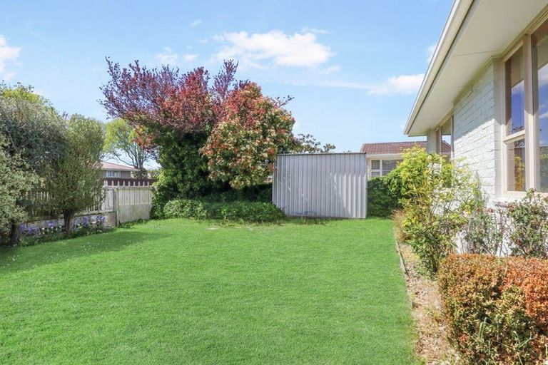 Photo of property in 15 Rosella Street, Broomfield, Christchurch, 8042