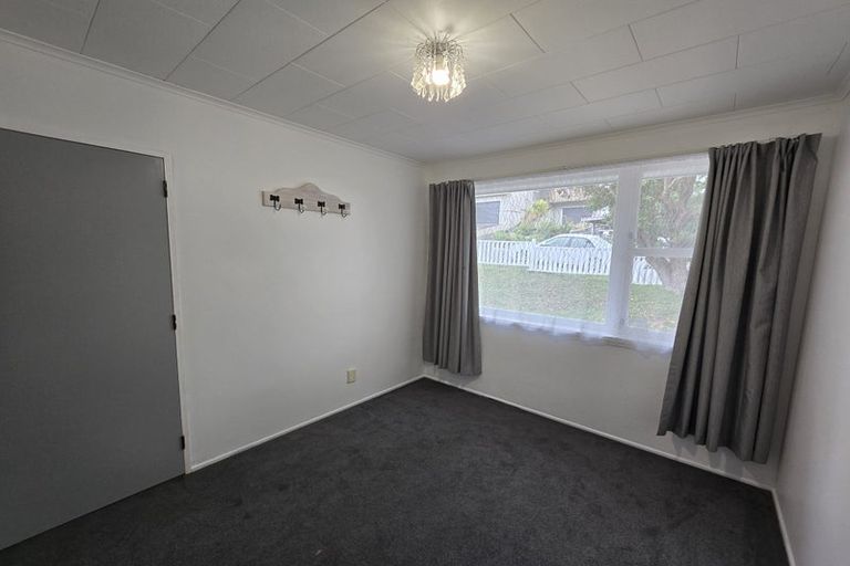 Photo of property in 51b Mana View Road, Paremata, Porirua, 5026