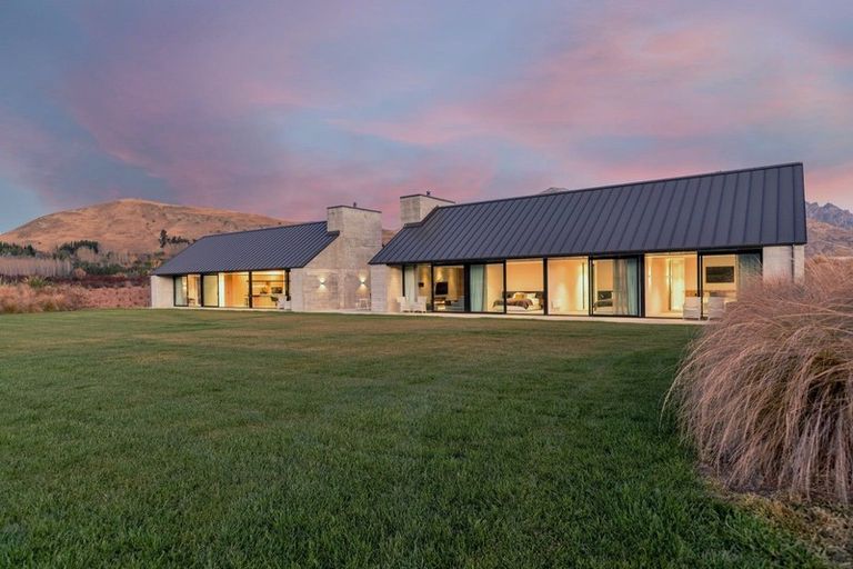 Photo of property in 5 Korimako Road, Speargrass Flat, Queenstown, 9371