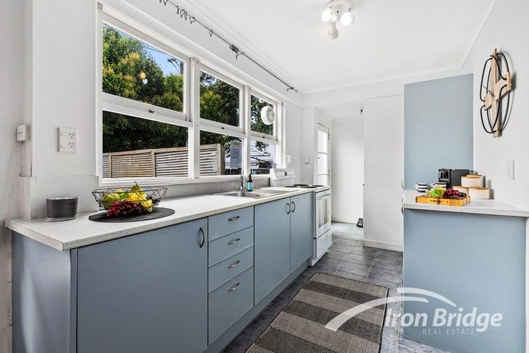 Photo of property in 4/228 Onewa Road, Birkenhead, Auckland, 0626