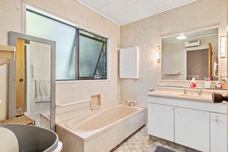 Photo of property in 57 Third Avenue, Avenues, Whangarei, 0110