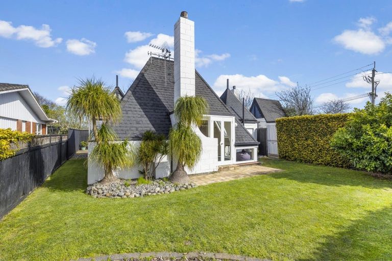 Photo of property in 2 Marnane Terrace, St Andrews, Hamilton, 3200