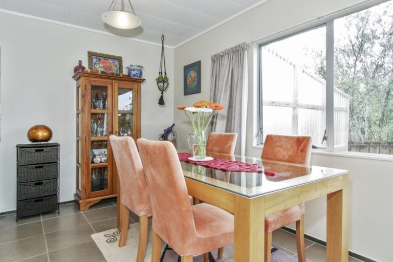 Photo of property in 2/46 Brandon Road, Glen Eden, Auckland, 0602