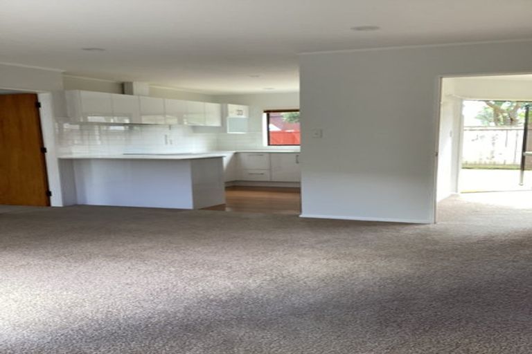 Photo of property in 5 Aintree Grove, Churton Park, Wellington, 6037