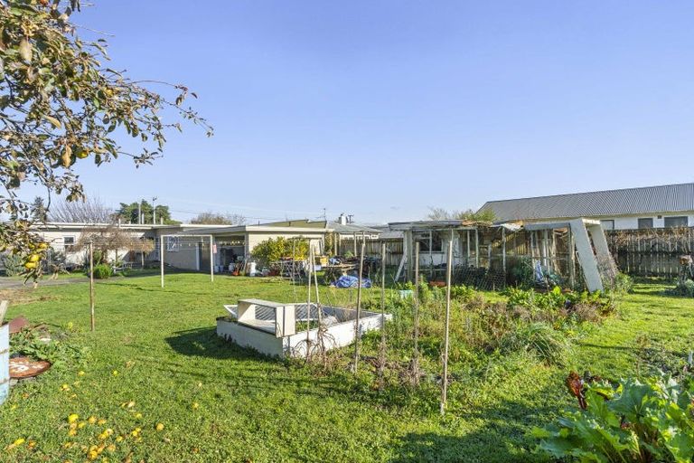 Photo of property in 72 Kent Street, Carterton, 5713