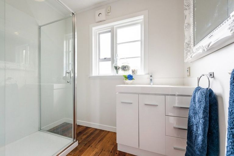 Photo of property in 39 Hudson Street, Island Bay, Wellington, 6023