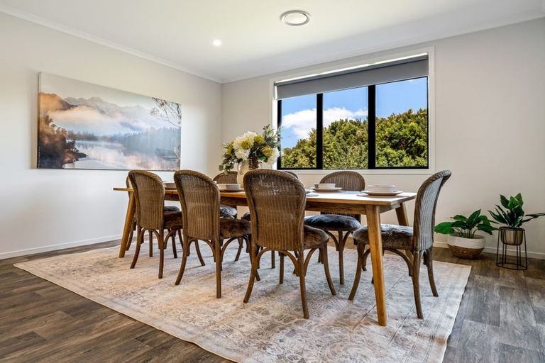 Photo of property in 14 Wheriko Avenue, Glenbrook, Waiuku, 2681