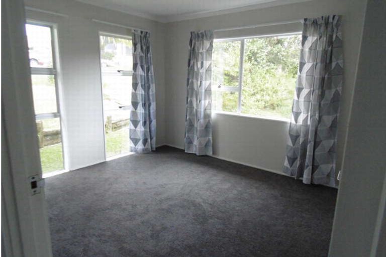 Photo of property in 18 Ascot Avenue, Te Kamo, Whangarei, 0112