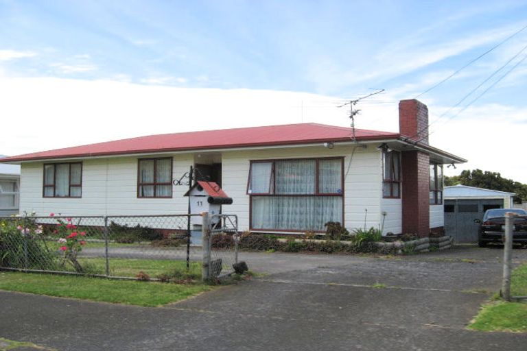 Photo of property in 11 Kapuka Road, Mangere Bridge, Auckland, 2022