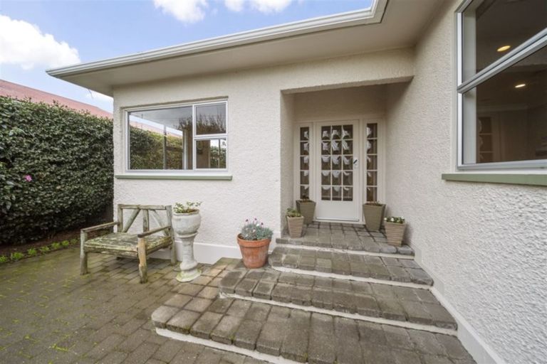 Photo of property in 14 Disraeli Street, Hawera, 4610