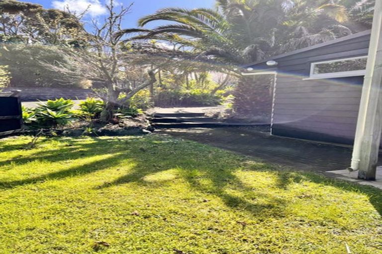 Photo of property in 14 Cloverly Crescent, Campbells Bay, Auckland, 0630