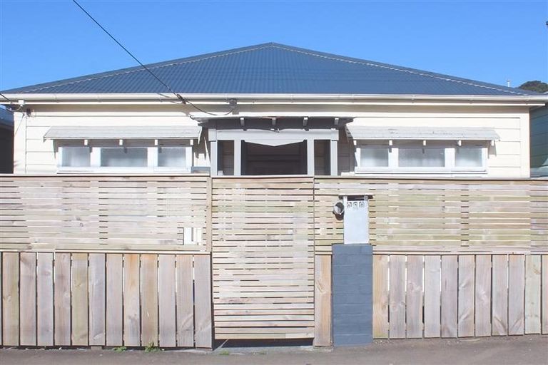 Photo of property in 299 Mansfield Street, Newtown, Wellington, 6021