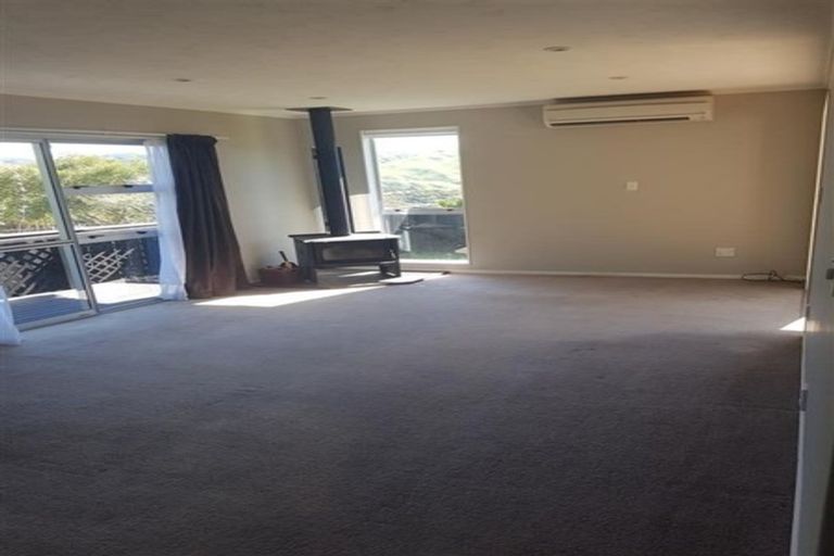 Photo of property in 18 Tarras Grove, Kelson, Lower Hutt, 5010
