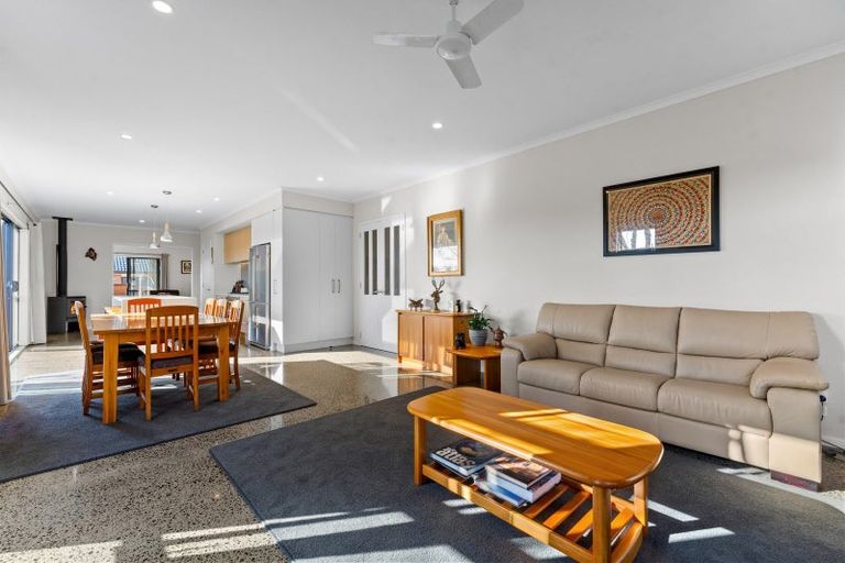 Photo of property in 1a Maple Lane, Huapai, Kumeu, 0810