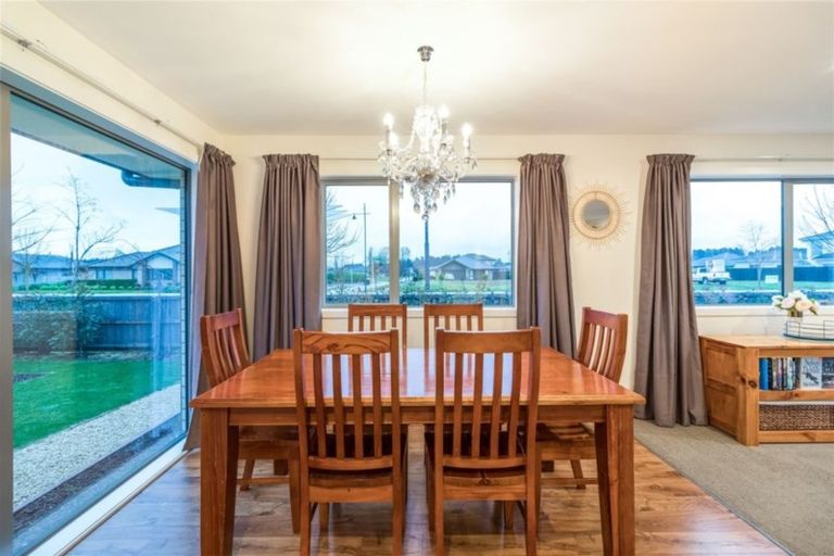 Photo of property in 104 Pegasus Boulevard, Pegasus, 7612