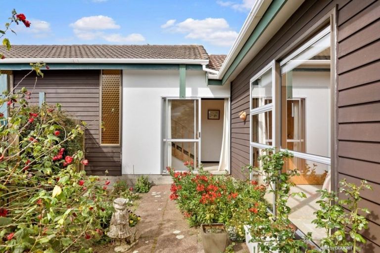 Photo of property in 19 Shotter Street, Karori, Wellington, 6012