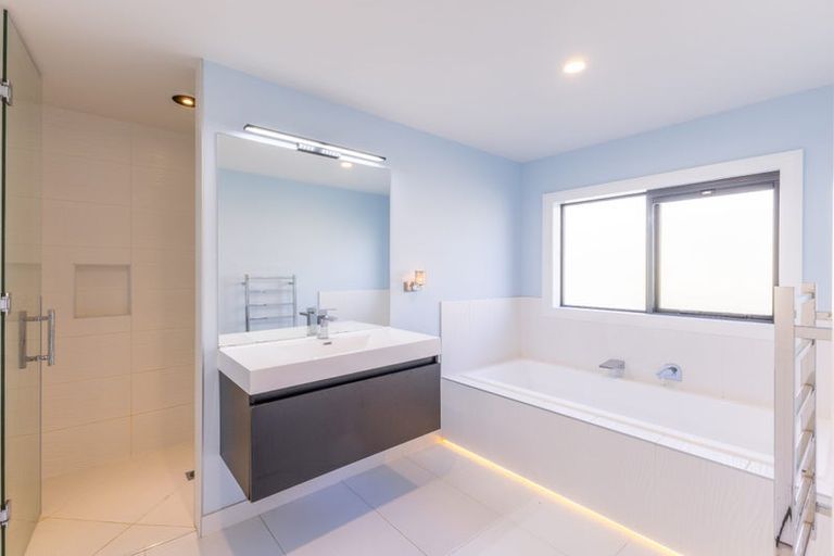 Photo of property in 7 Miranda Place, Flagstaff, Hamilton, 3210