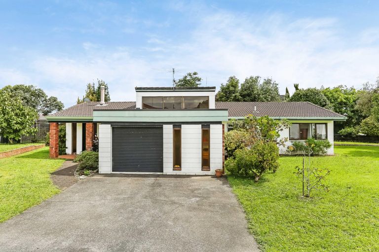 Photo of property in 120 Racecourse Road, Waiuku, 2123