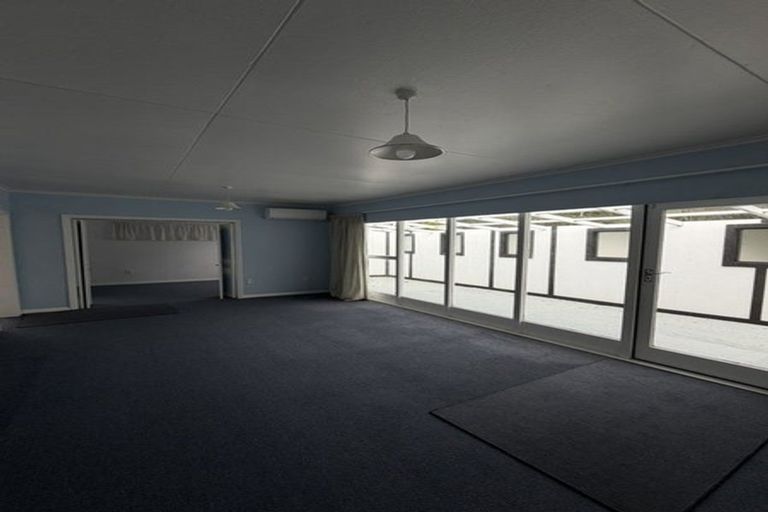 Photo of property in 130a Main Road North, Woodend, 7610