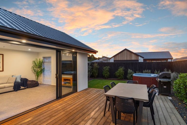 Photo of property in 22 Dray Place, Halswell, Christchurch, 8025