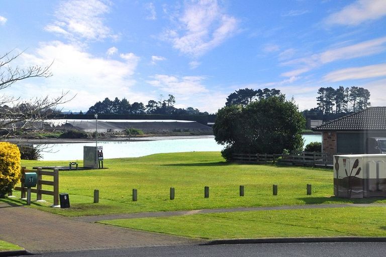 Photo of property in 26 Waitoa Street, Waiuku, 2123