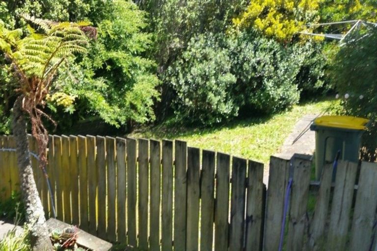 Photo of property in 5 Shale Avenue, Massey, Auckland, 0614